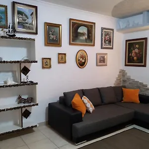 apartment-cristian-sur-los-cristianos-tenerife.in-canary-islands.com/